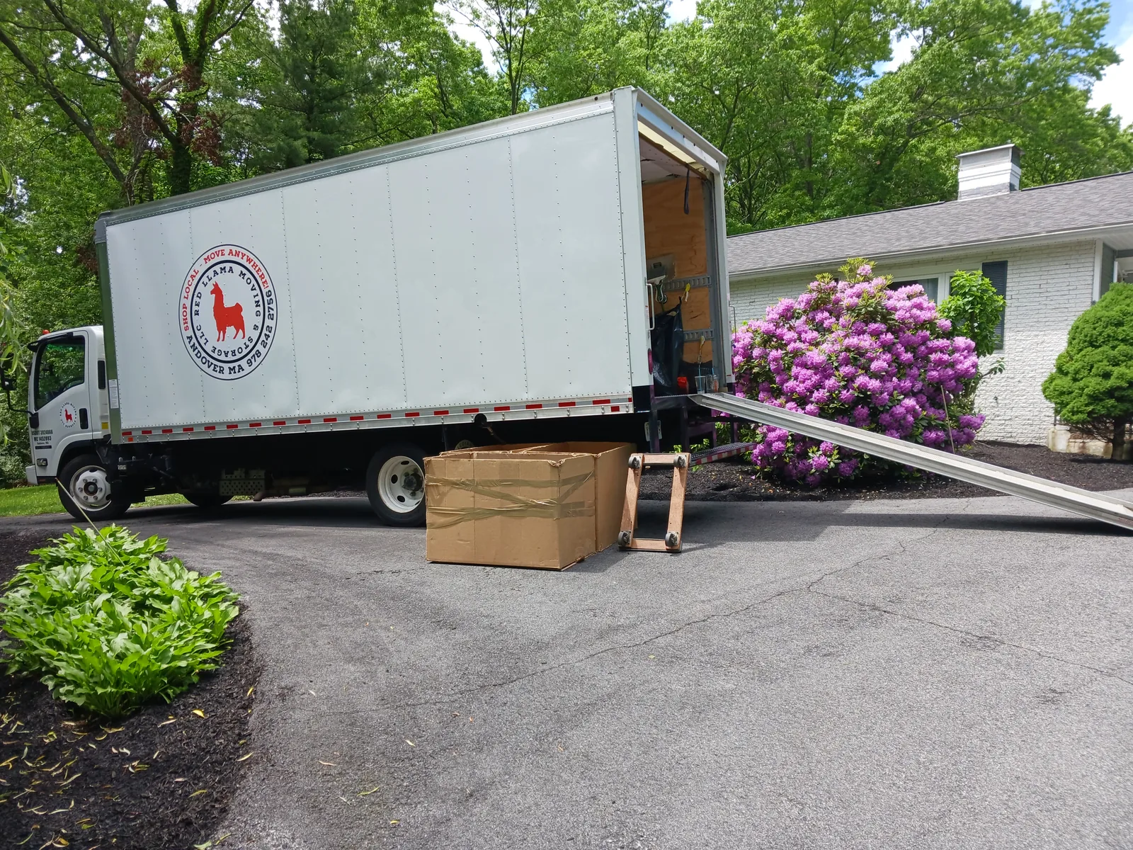 Red Llama Moving crew and equipment prepared for a Billerica move.